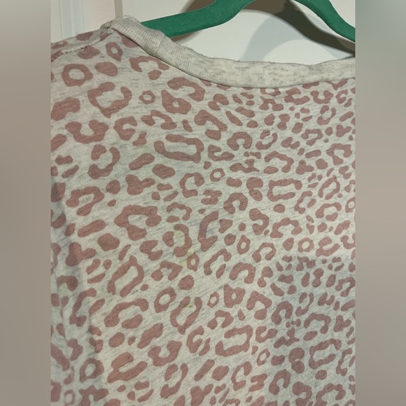 Champion Brand Women’s Long Sleeve Cheetah Print Tshirt Size Medium - Picture 5 of 11